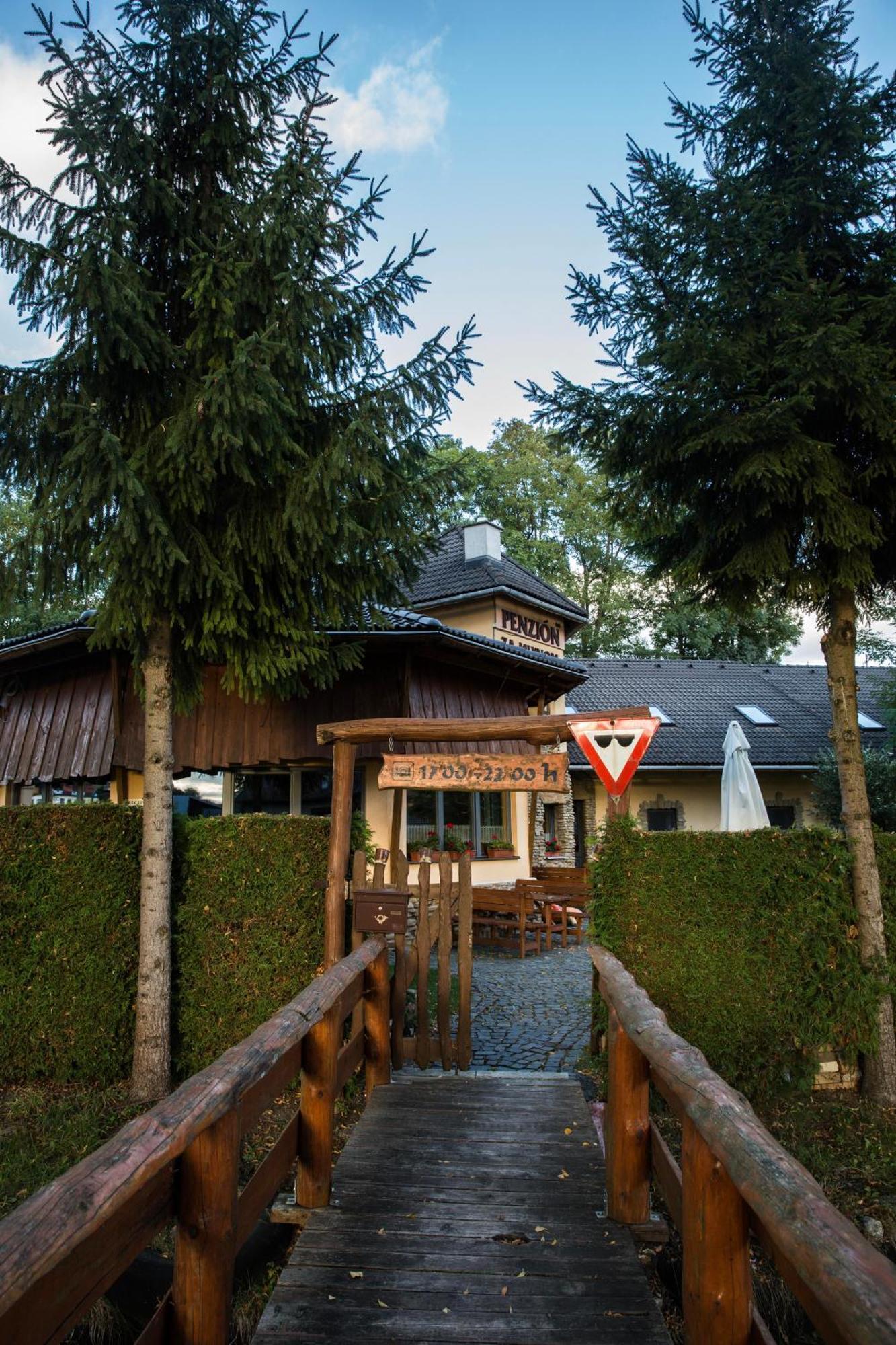Penzion Za Mlynom Liptovská Teplá Exterior foto